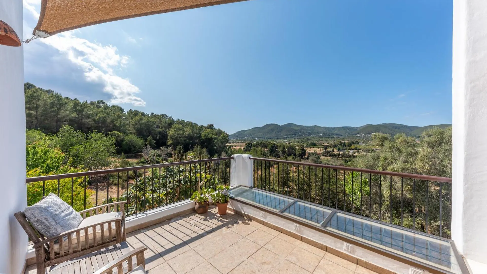 Villa Con Piscina-Zona Muy Tranquila - Privacidad - Sin Turismo Masivo Sant Carles de Peralta