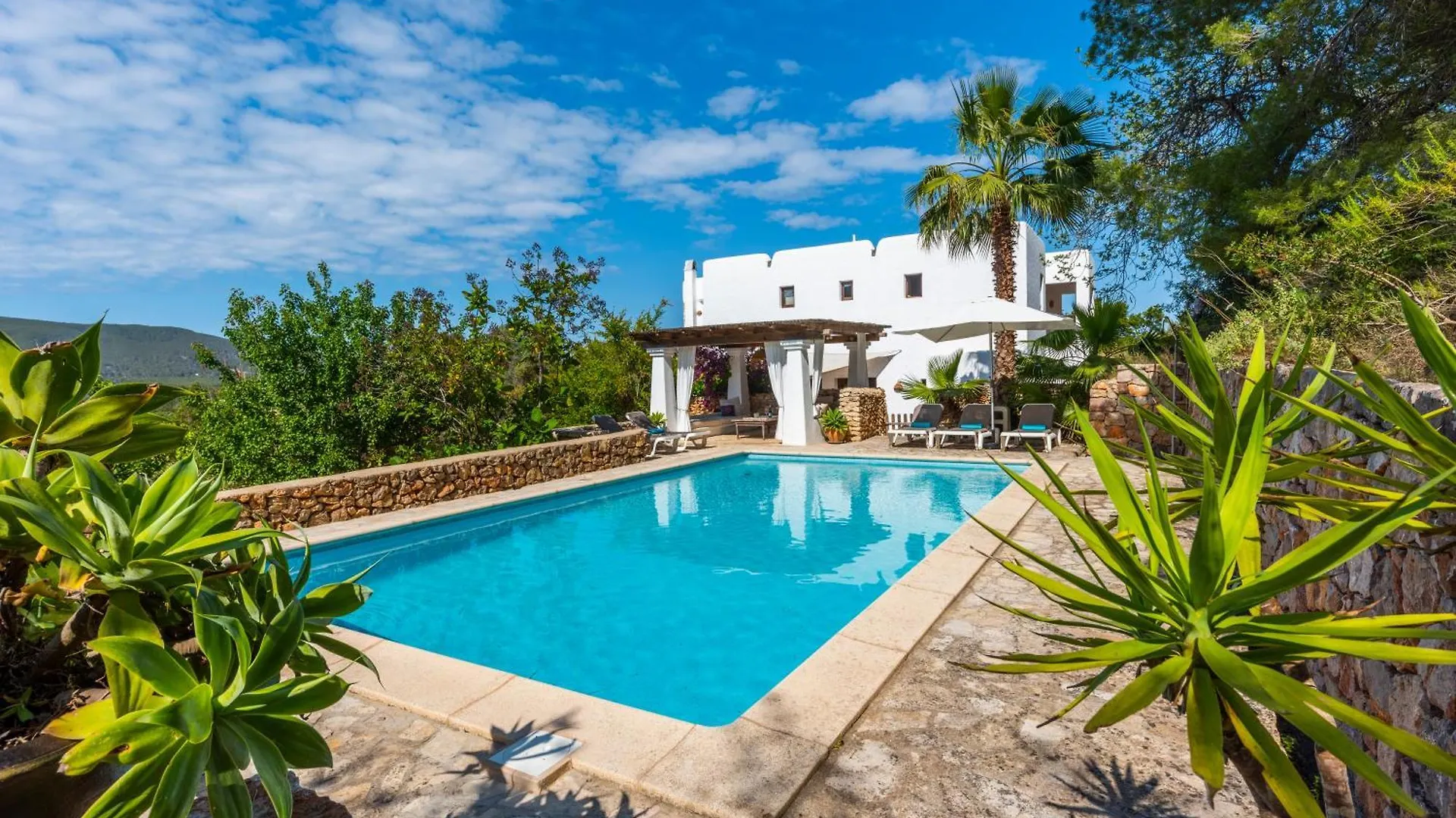 Villa Con Piscina-Zona Muy Tranquila - Privacidad - Sin Turismo Masivo Sant Carles de Peralta