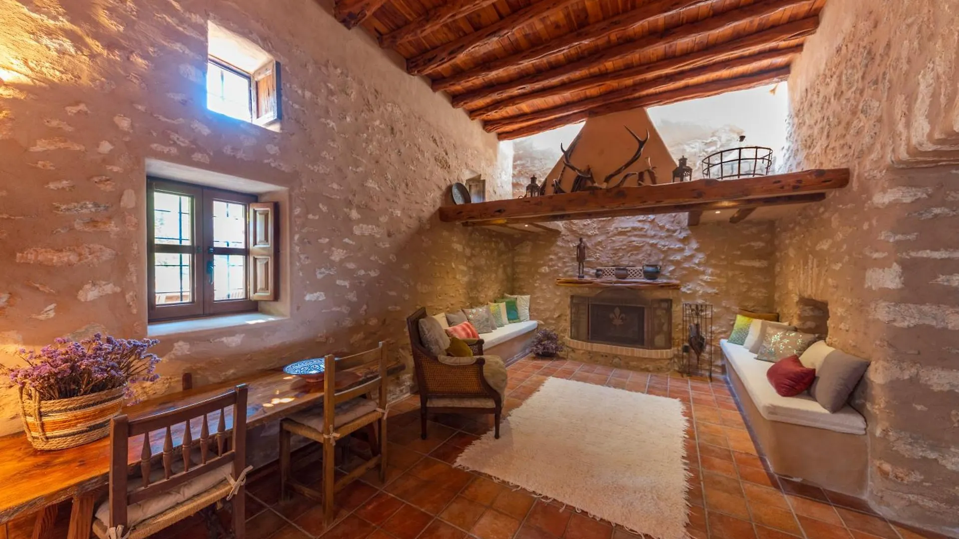 Villa Con Piscina-Zona Muy Tranquila - Privacidad - Sin Turismo Masivo Sant Carles de Peralta Spagna