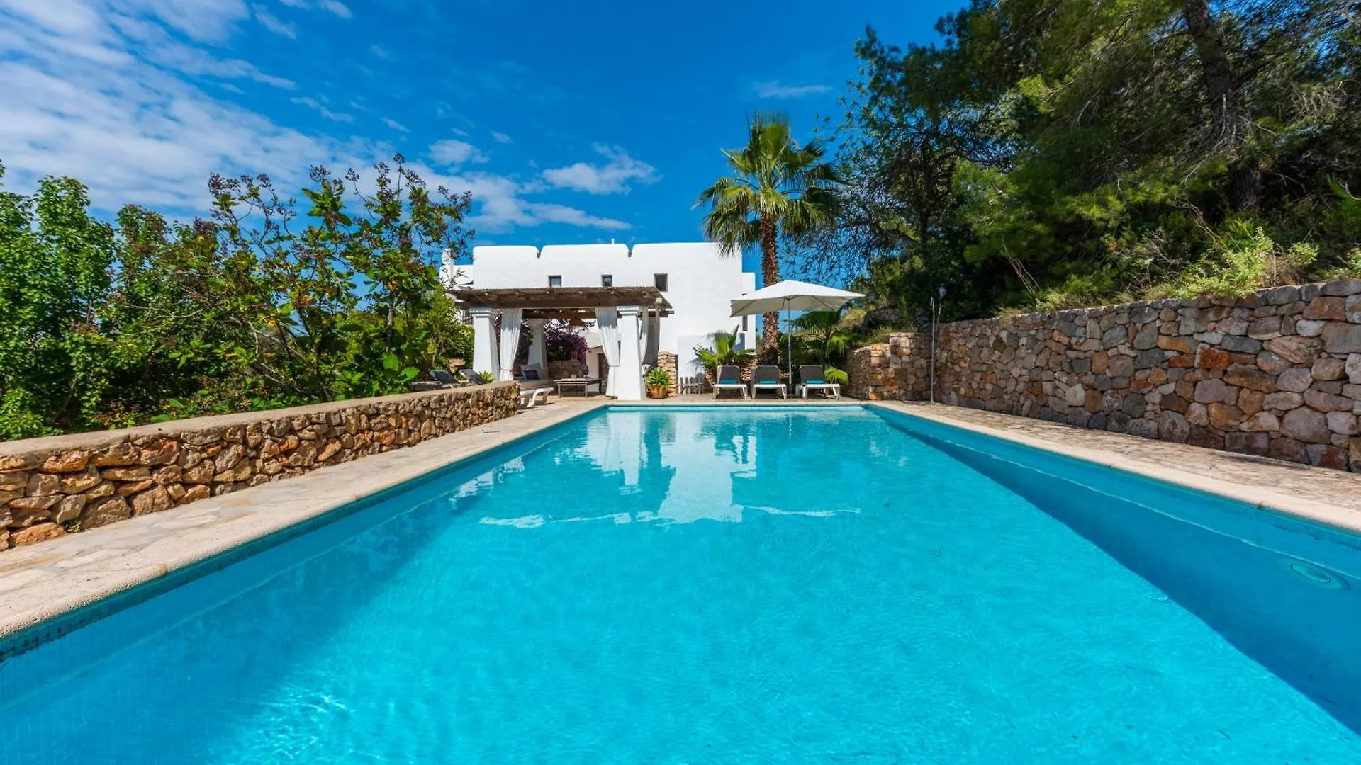 Villa Con Piscina-Zona Muy Tranquila - Privacidad - Sin Turismo Masivo Sant Carles de Peralta